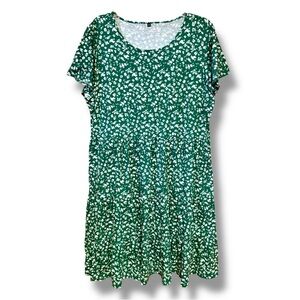 Women’s Plus Size Floral Knee Length Dress Green w White Floral Print 2X